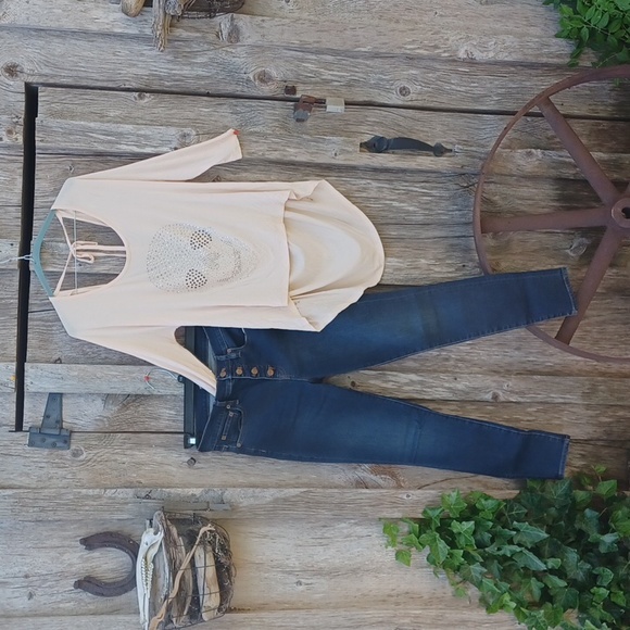 Buffalo D. B. Skull t-shirt, J. Crew Jeans - Picture 5 of 9